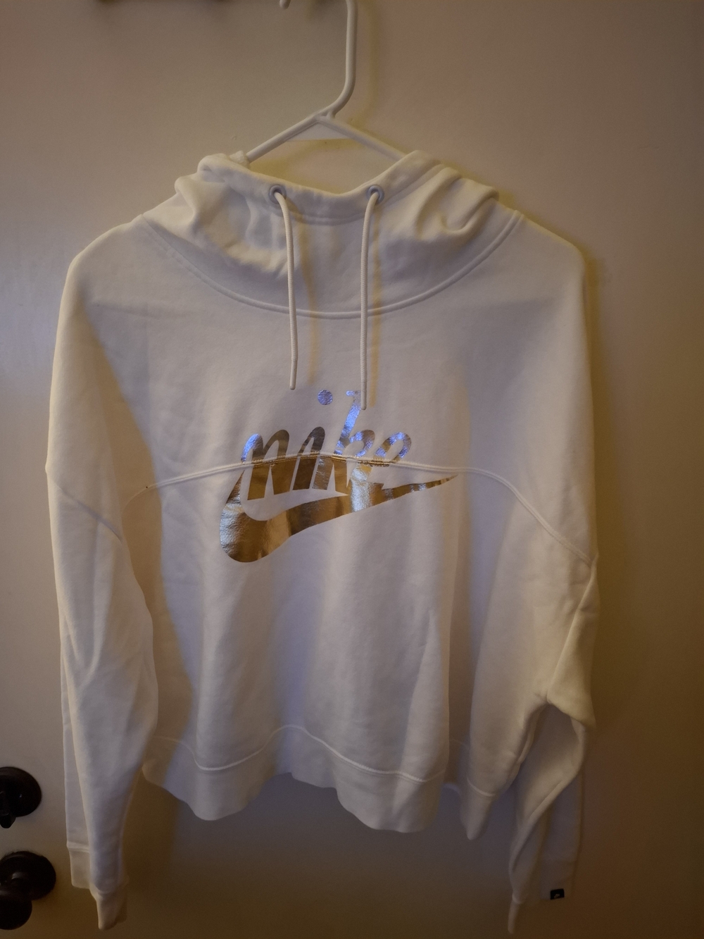 Nike Women’s Cropped XL White/Gold Fleece Pullover Hoodie Solid Logo Hooded